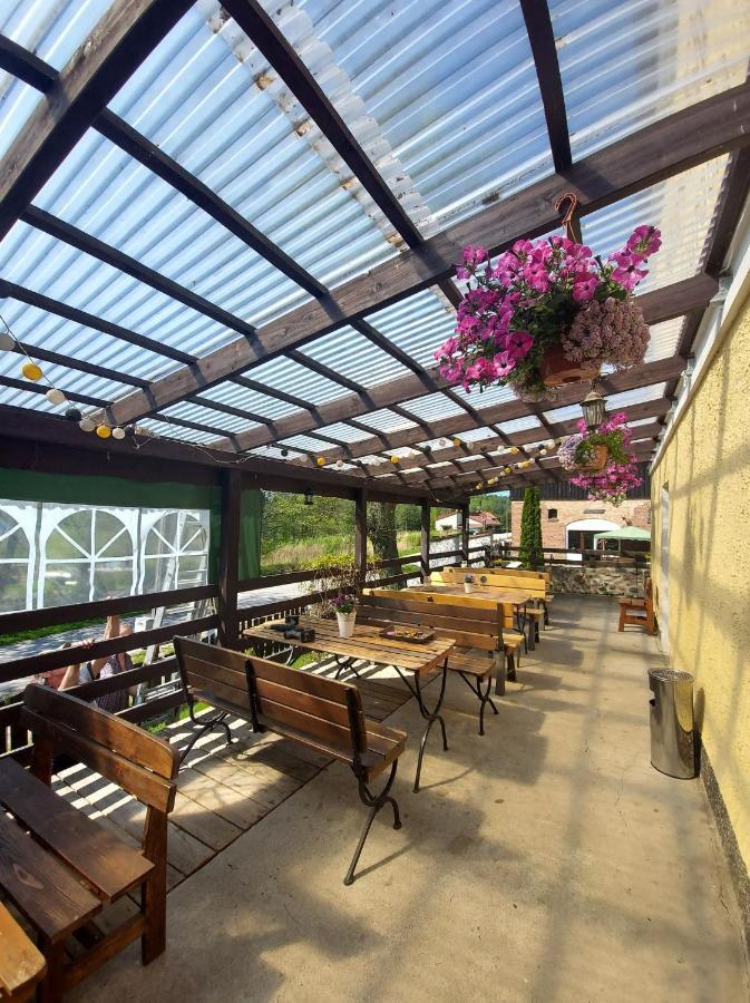 Folwark Tumiany Pokoje & Restauracja Exteriör bild