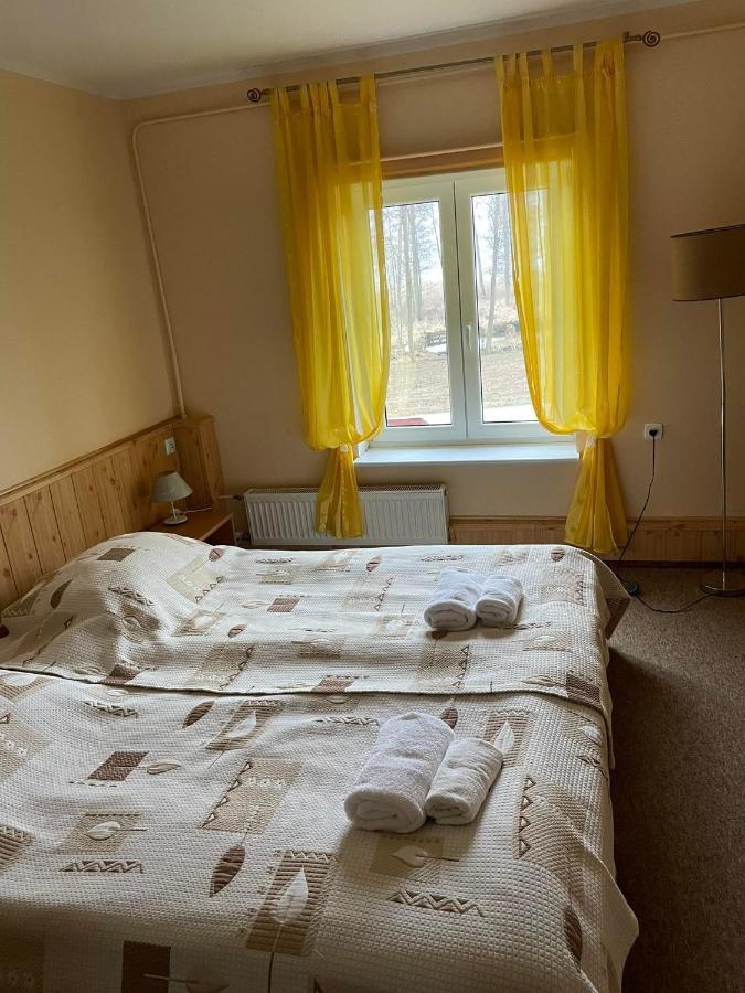 Folwark Tumiany Pokoje & Restauracja Exteriör bild