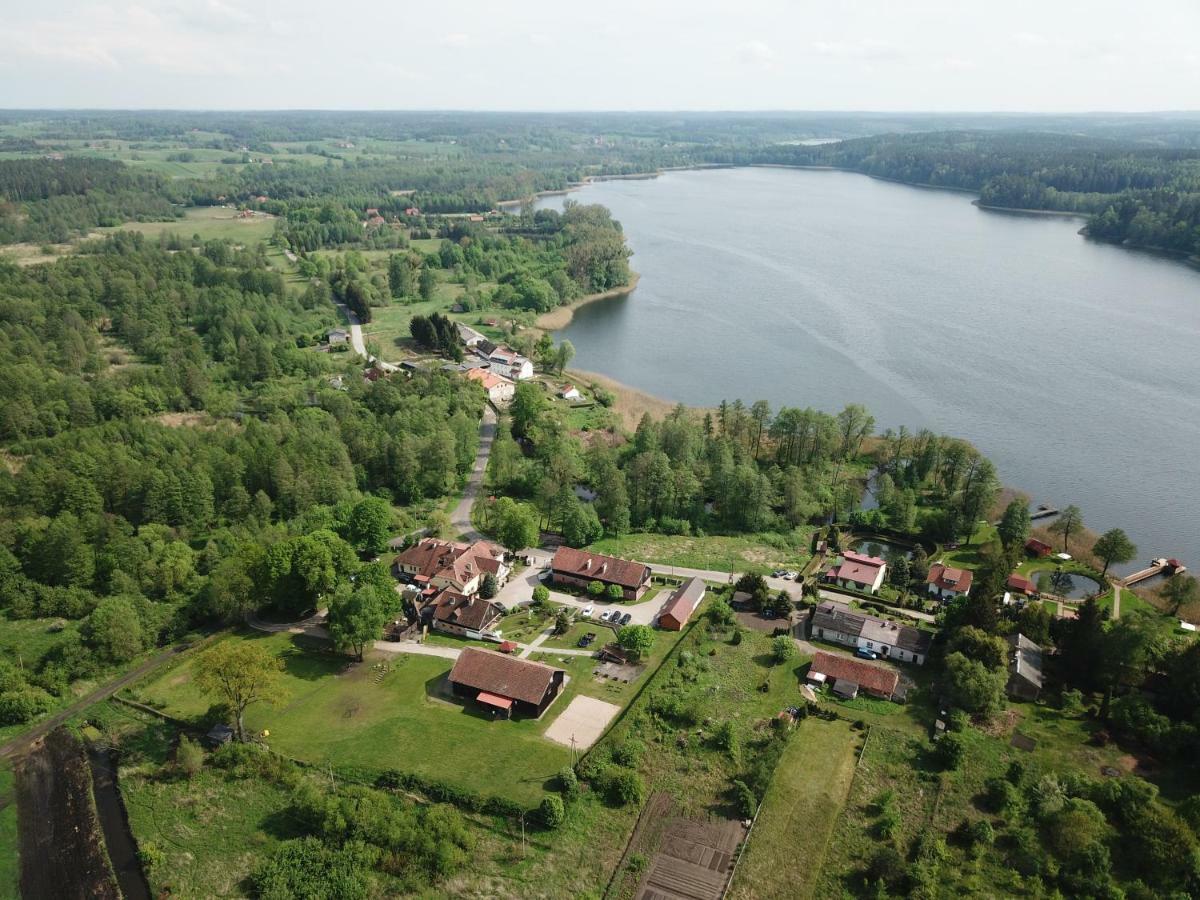Folwark Tumiany Pokoje & Restauracja Exteriör bild